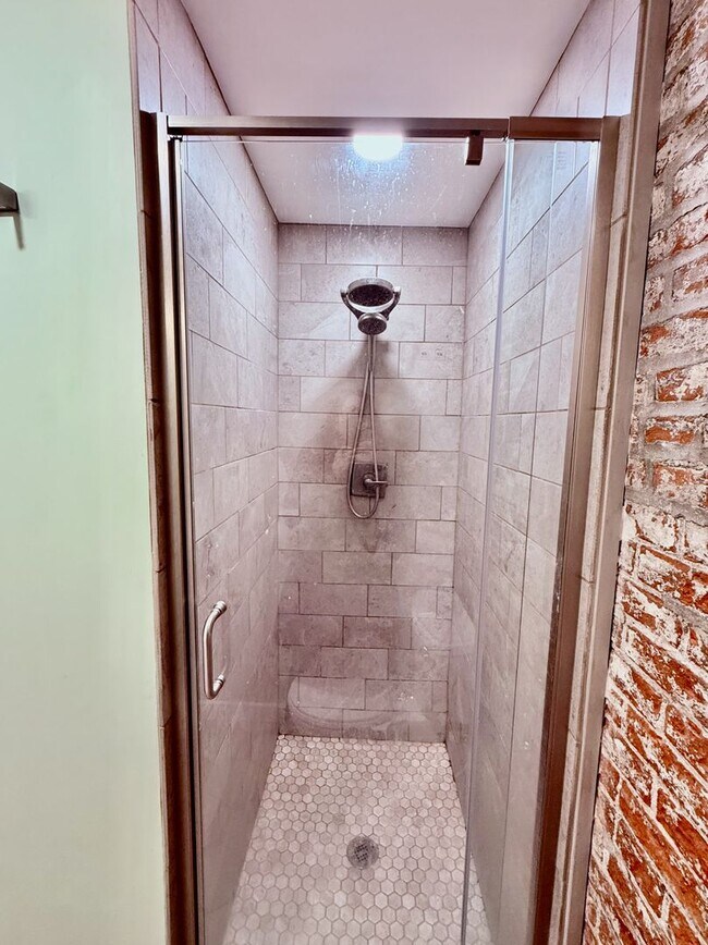 Building Photo - 1226 Snyder Ave