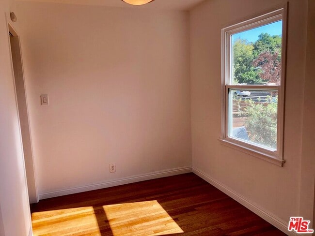 Building Photo - 1727 Franklin St