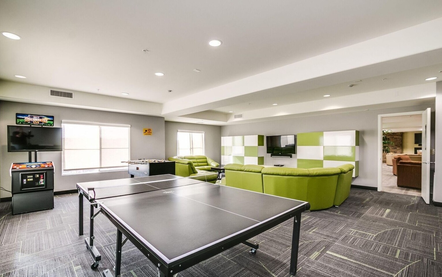 Building Photo - 5450 E Deer Valley Dr