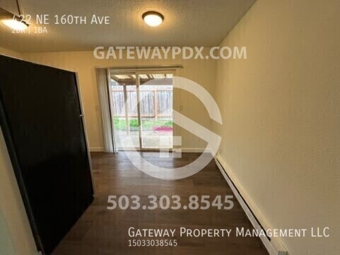 Building Photo - 422 NE 160th Ave