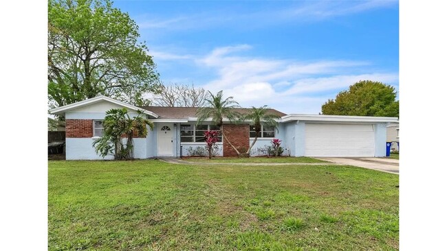 Primary Photo - 1305 Estridge Dr