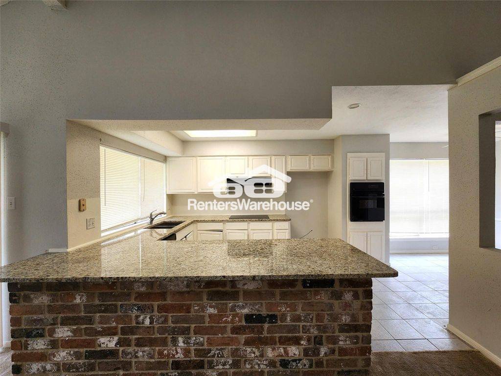 Building Photo - 2314 Stillmeadow Dr