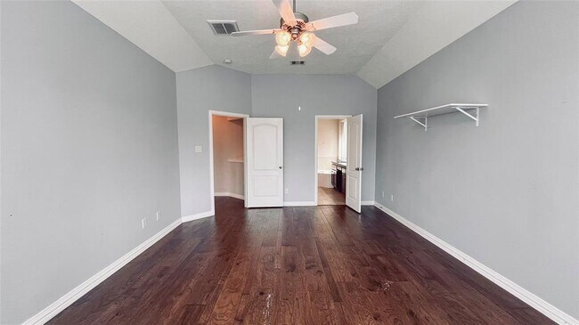 Building Photo - 4043 Tuscan Shores Dr