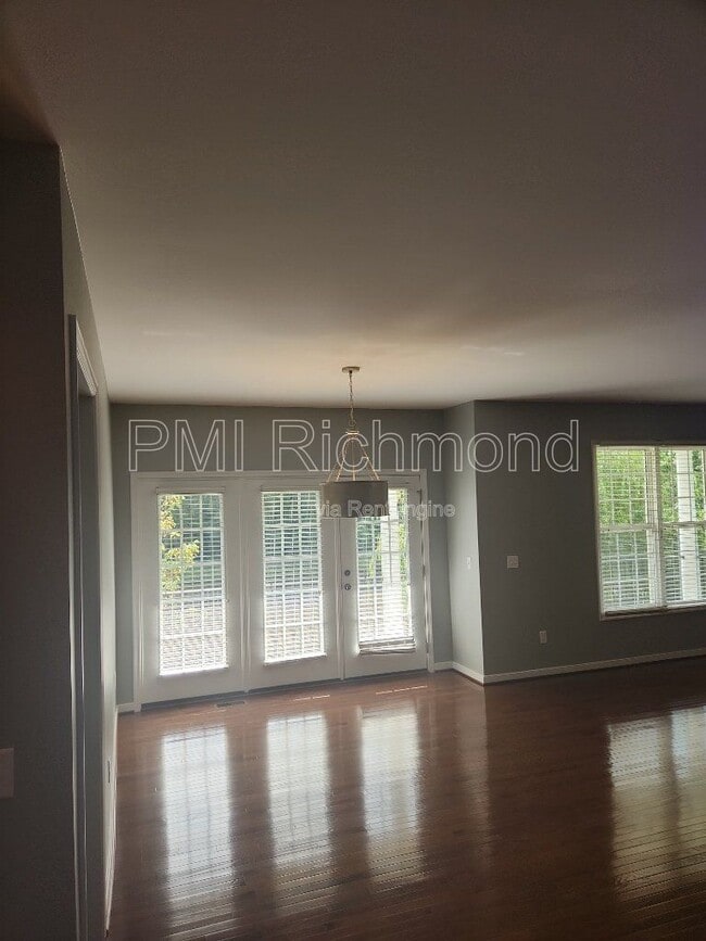 Building Photo - 7183 Yare St
