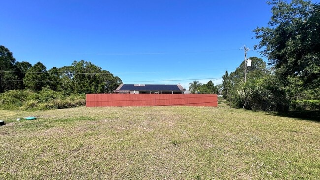 Building Photo - Beautiful 3 Bedroom, 2 Bathroom Home in Pa...