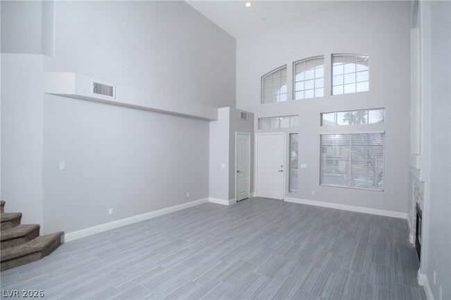 Building Photo - 268 Single Petal St