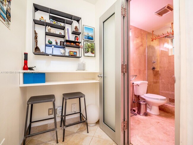 Building Photo - 1127 Meridian Ave