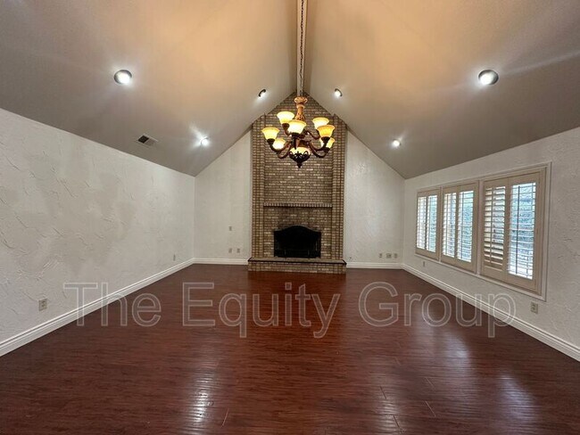 Building Photo - 5503 W Sweet Dr