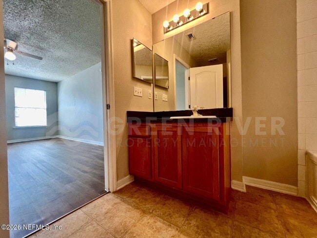 Building Photo - 5285 Brighton Park Ln