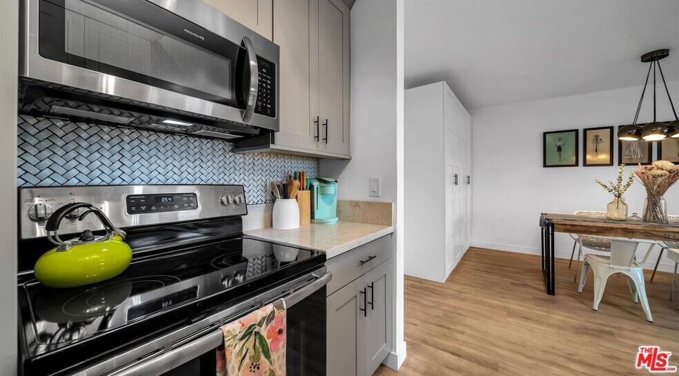 Building Photo - 7742 Redlands St