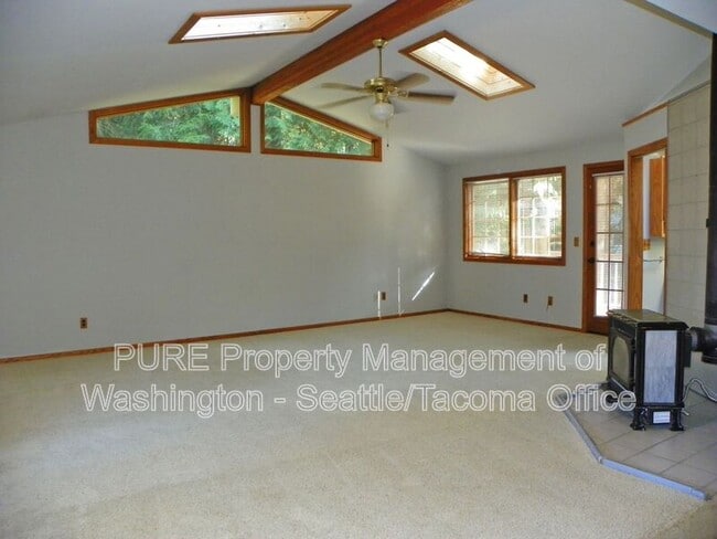 Building Photo - 8313 71st St NW