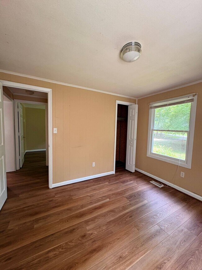 Building Photo - 5323 Eno River Dr