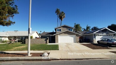 Building Photo - COMING SOON!!! Beautiful Santa Clarita 4 + 3