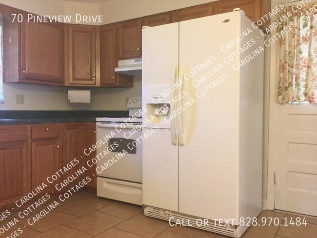 Building Photo - 70 Pine View Dr