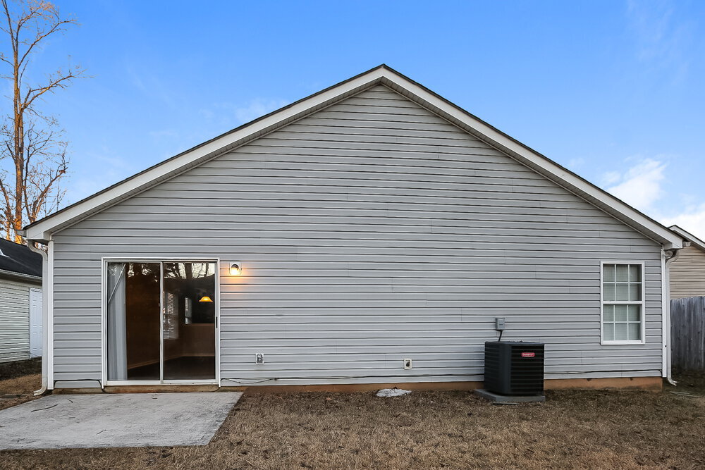 Building Photo - 12110 Stewarts Crossing Dr