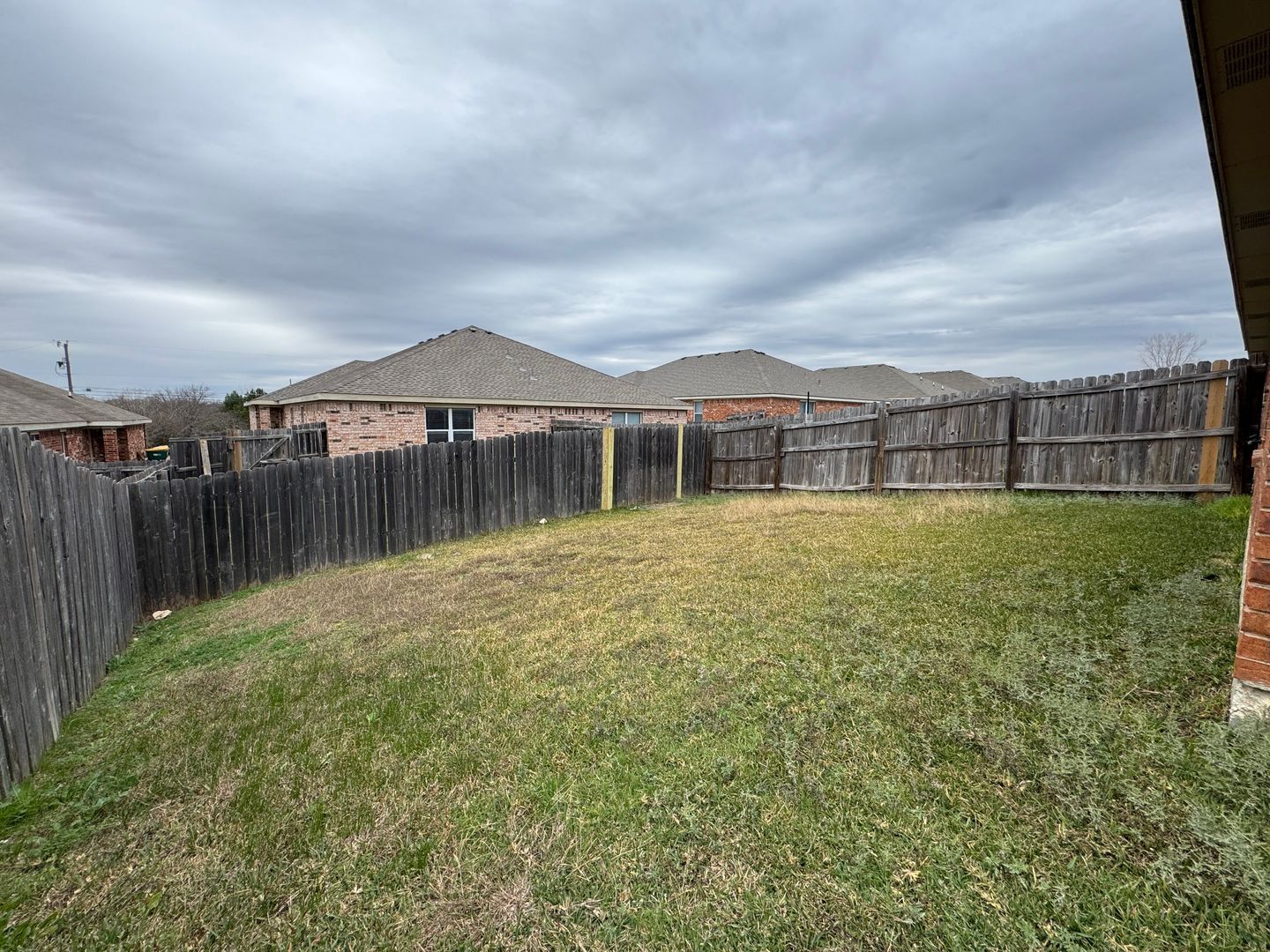 Building Photo - 311 Cedar Ridge Dr