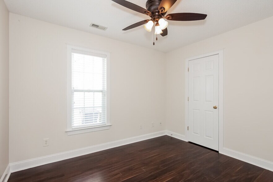 Building Photo - 13438 Glencreek Ln