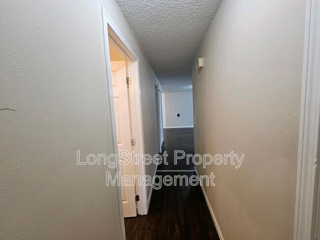 Building Photo - 14157 SW Allen Blvd
