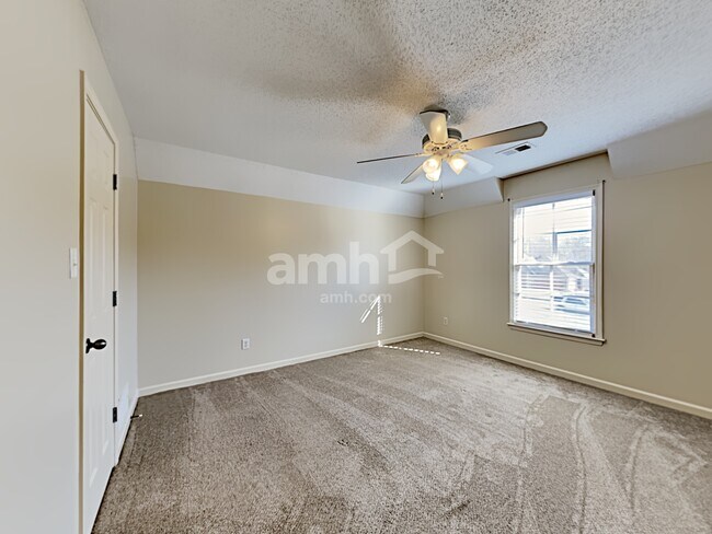Building Photo - 7450 Shadow Run Lane