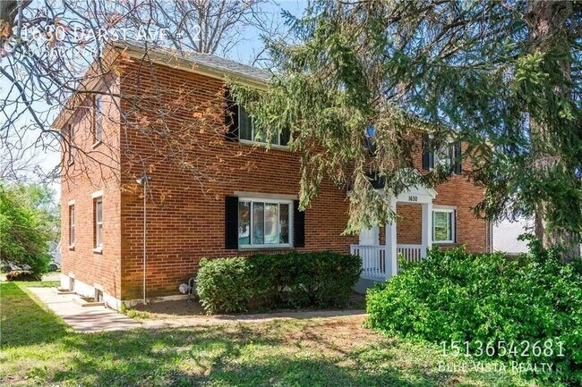 Primary Photo - 1630 Darst Ave