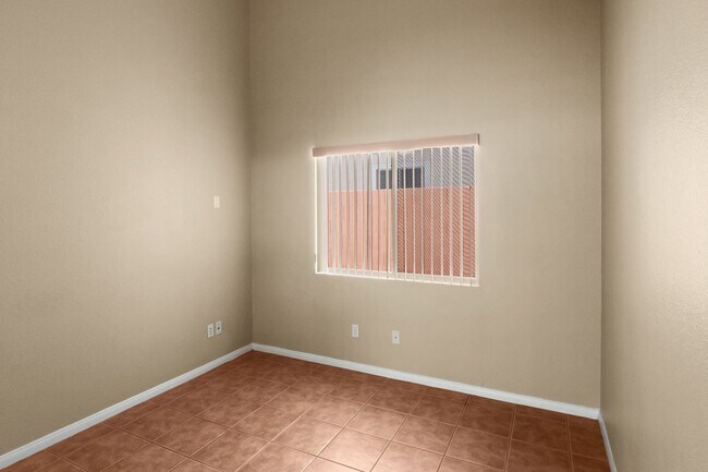 Building Photo - SW!! Single Story!! Pool!! NO HOA!!  Corne...