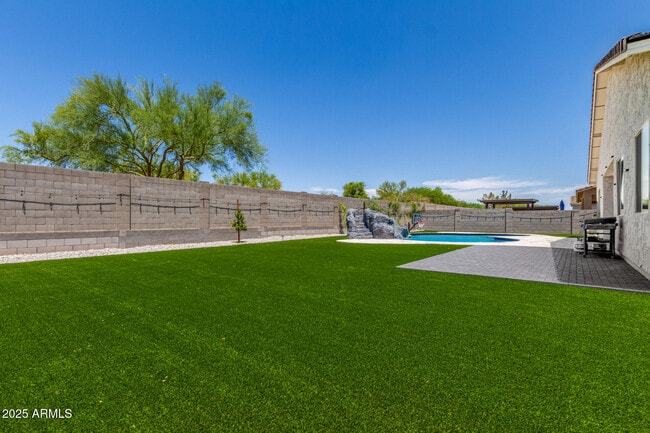 Building Photo - 5314 N 182nd Ln