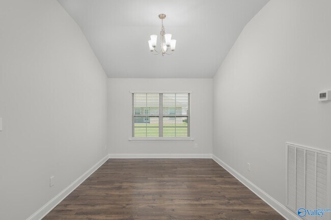 Building Photo - 239 Abercorn Dr