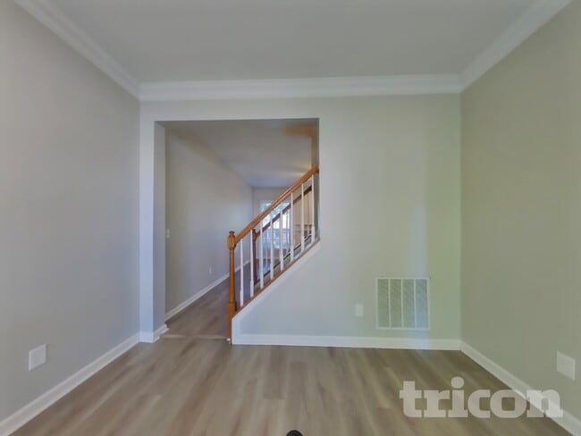 Building Photo - 202 Harris Ct