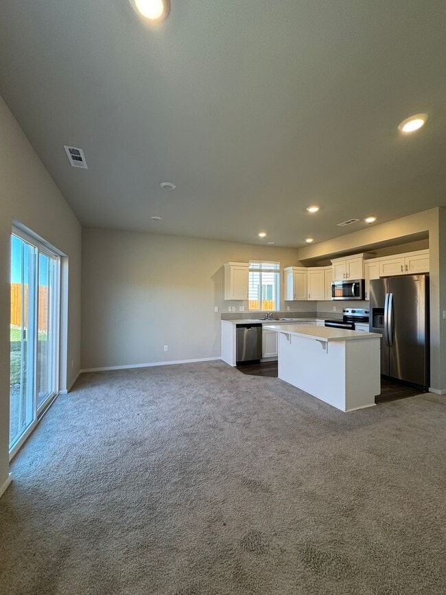 Building Photo - Pet-Friendly 3 Bed Home on Cul-de-Sac
