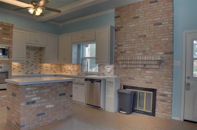 Building Photo - 105 Country Green Ct