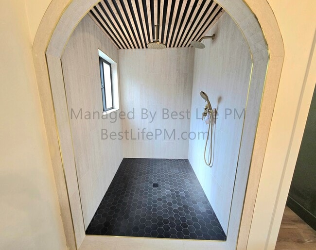 Building Photo - 150 Narain Ct