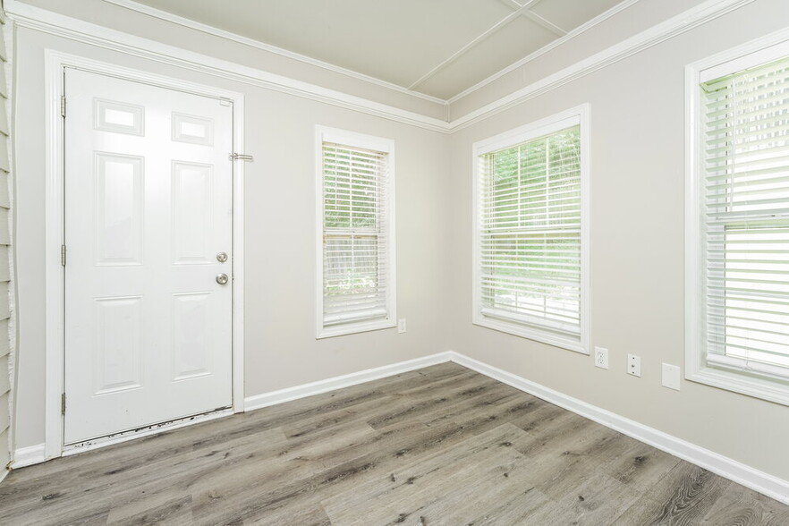 Building Photo - 1477 Cherry Hill Rd SW