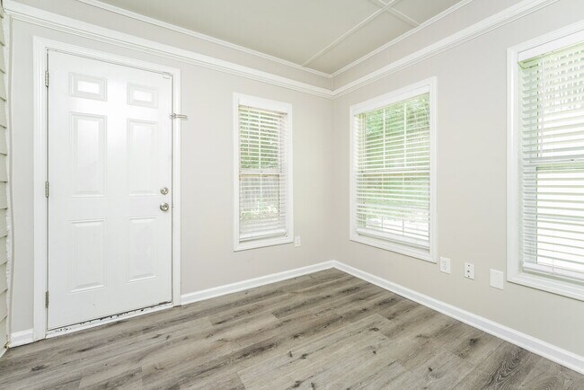 Building Photo - 1477 Cherry Hill Rd SW