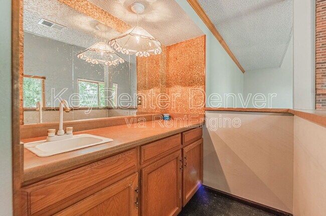 Building Photo - 16565 E Girard Ave