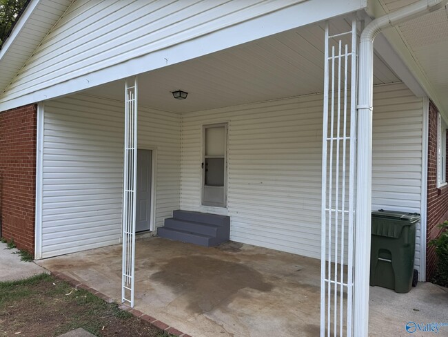 Building Photo - 3702 Vogel Dr NW