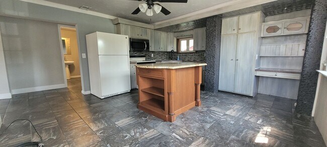 Building Photo - 3 Bedroom 3 bathroom home in Leola