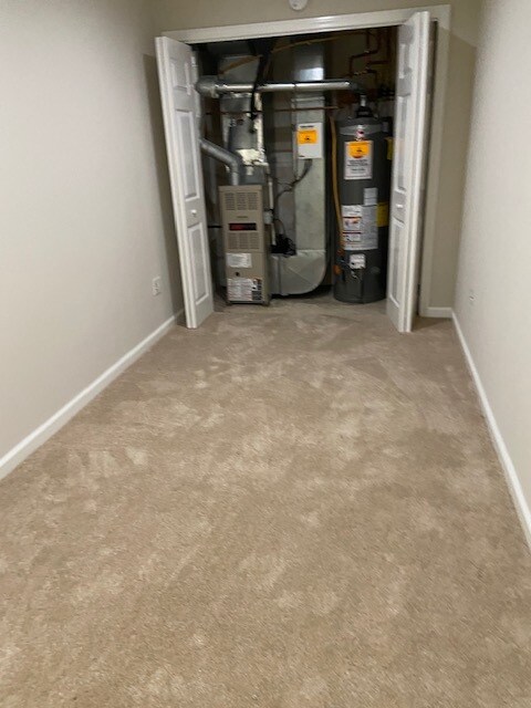 Building Photo - 2002 Larson Dr