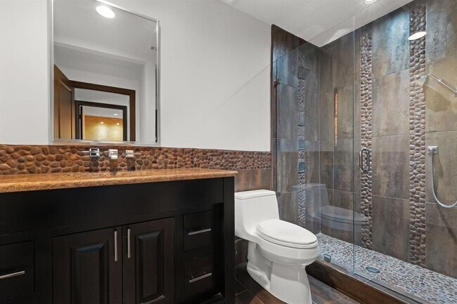 Building Photo - 10810 River Terrace Cir