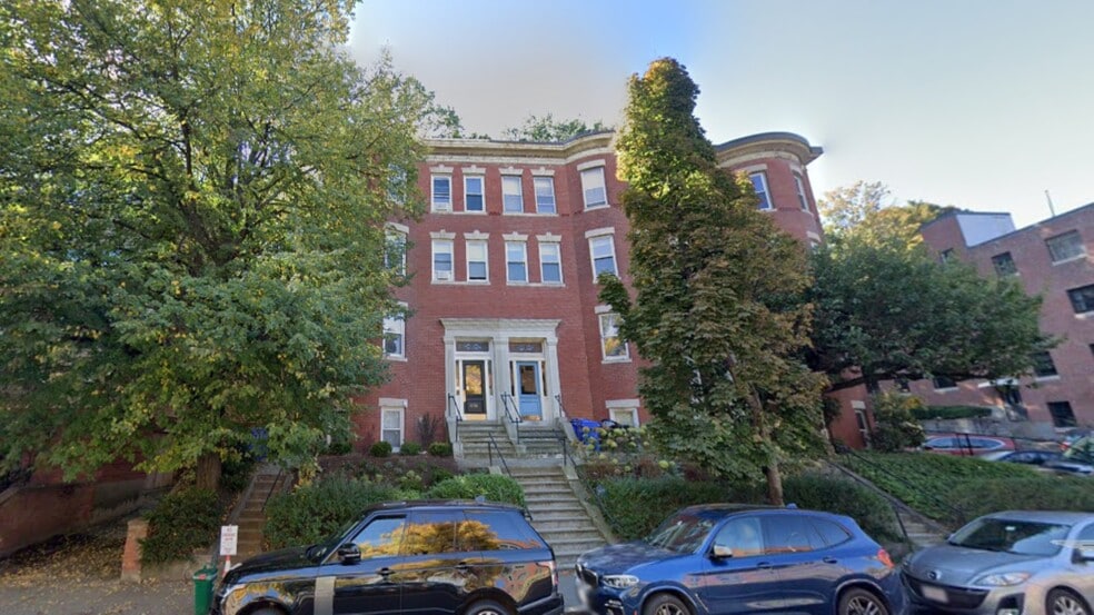 Building Photo - 631 Washington St