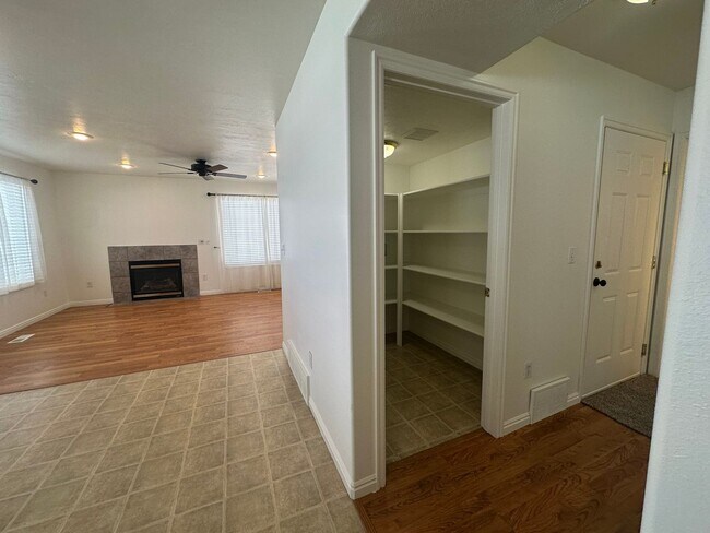 Building Photo - Freshly Painted, New Carpet Throughout - Home For Rent In Springville!!!