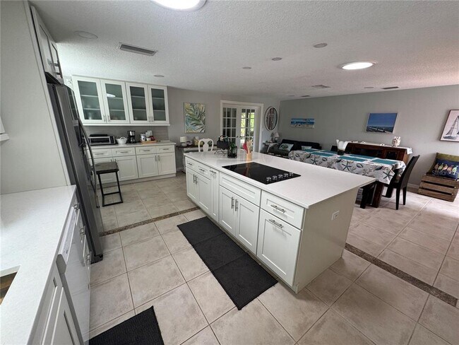Building Photo - 1446 Strada D Oro