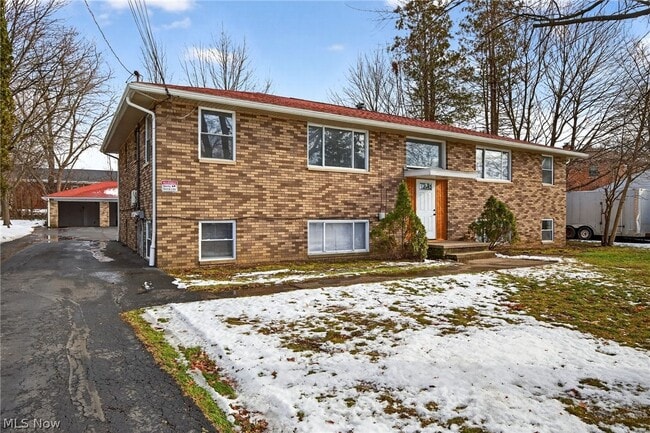 Building Photo - 211 Buffington Rd