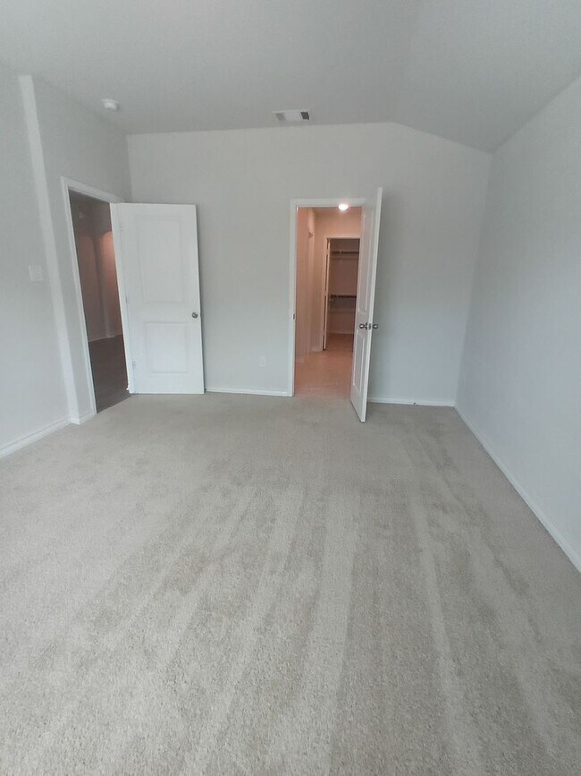 Building Photo - 6507 Hoffman Pln
