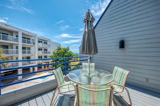 Building Photo - 2400 N Beach Rd