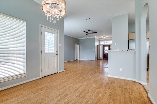 Building Photo - 9331 Rodgers Rd