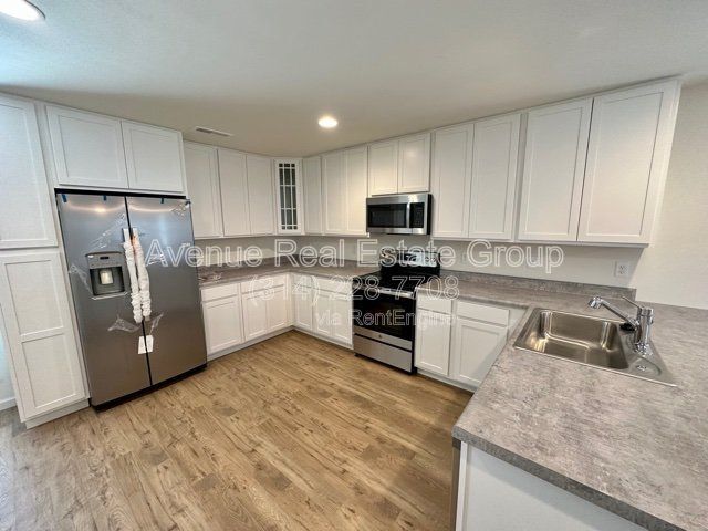 Building Photo - 5571 Walden Ridge Dr
