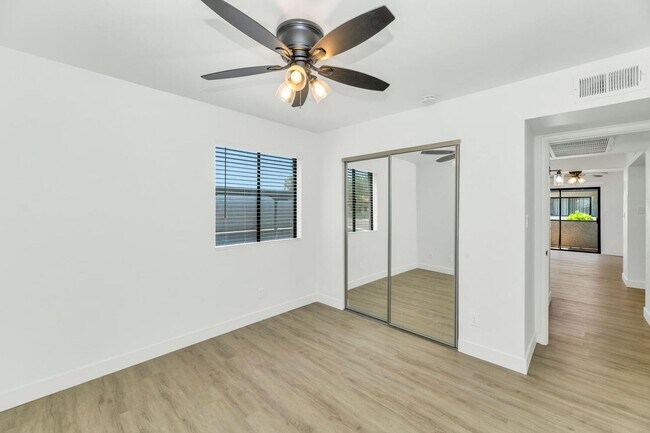 Building Photo - FANTASTIC 2 BED 2 BATHS IN SCOTTSDALE **Cashless Deposit Available!!!** 15 min to ASU