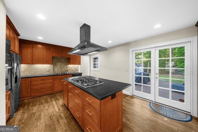 Building Photo - 1911 Fairway Cir NE