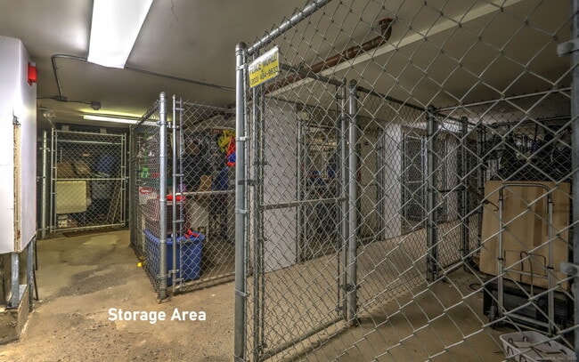 Building Photo - 146 High St