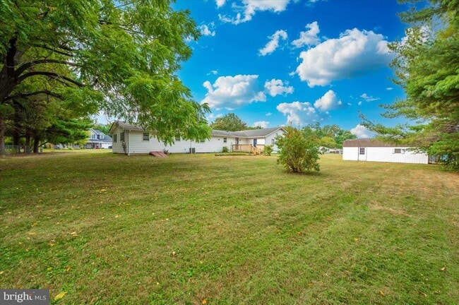 Building Photo - 6 Schaller Ln